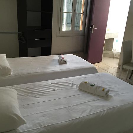 Hotel Restaurant Le 8 มองเดอลิเยอลานาปูล ภายนอก รูปภาพ