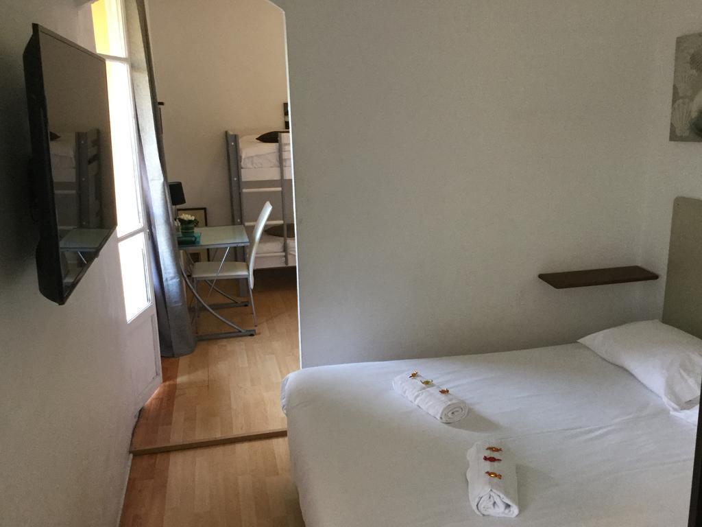 Hotel Restaurant Le 8 มองเดอลิเยอลานาปูล ภายนอก รูปภาพ